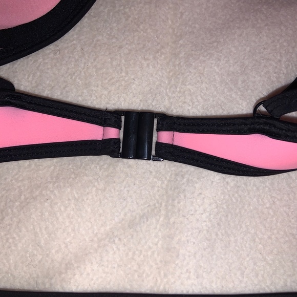 Pink Bikini - Picture 6 of 6